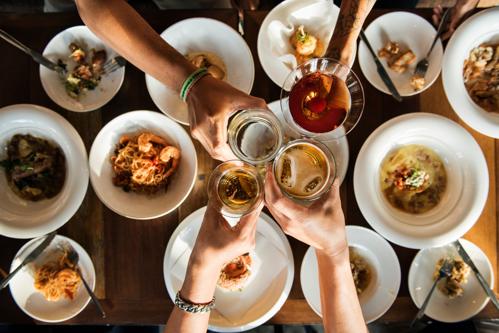 Late Heavy Meals Can Make Sleep Feel Less Restful